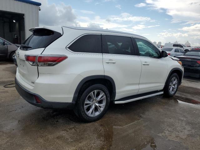 5TDKKRFH6ES034677 - 2014 TOYOTA HIGHLANDER XLE WHITE photo 3