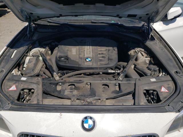 WBAXA5C59ED689520 - 2014 BMW 535 D WHITE photo 11