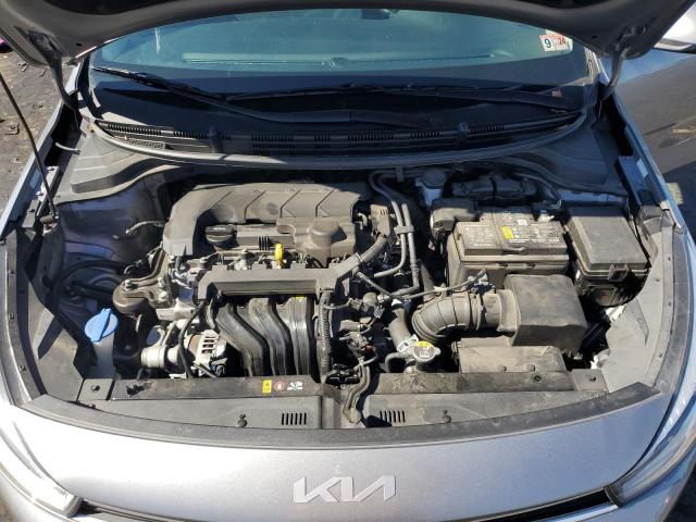 3KPA25AD8NE482678 - 2022 KIA RIO S GRAY photo 11