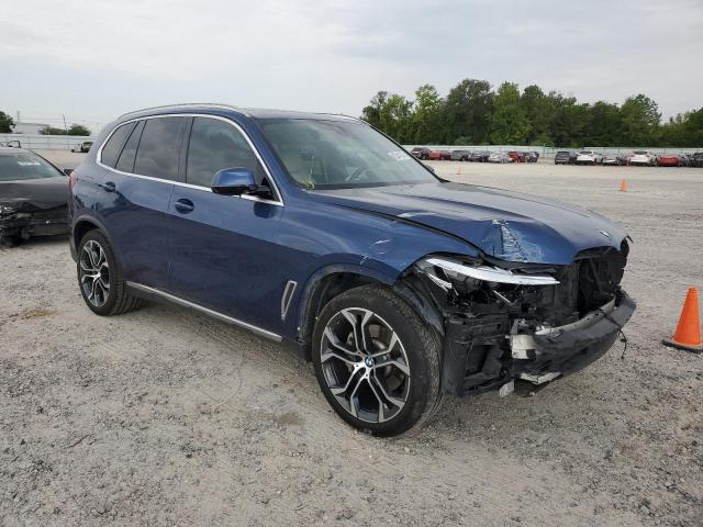 5UXCR4C07L9C99803 - 2020 BMW X5 SDRIVE 40I BLUE photo 4