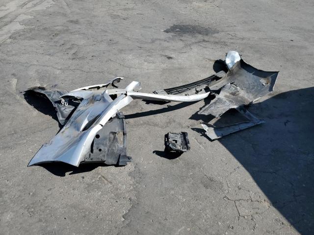 2T1BU4EE7DC108037 - 2013 TOYOTA COROLLA BASE Silber Foto 12