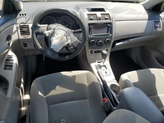 2T1BU4EE7DC108037 - 2013 TOYOTA COROLLA BASE Silber Foto 8