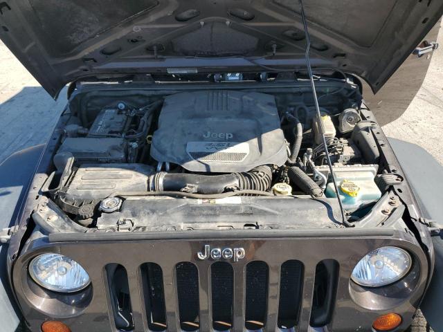 1C4BJWDG1DL684139 - 2013 JEEP WRANGLER U SPORT BROWN photo 12