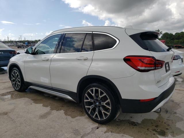 WBXJG7C0XM5U35947 - 2021 BMW X1 SDRIVE28I WHITE photo 2