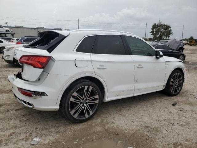 WA1C4AFY5J2145233 - 2018 AUDI SQ5 PRESTIGE WHITE photo 3