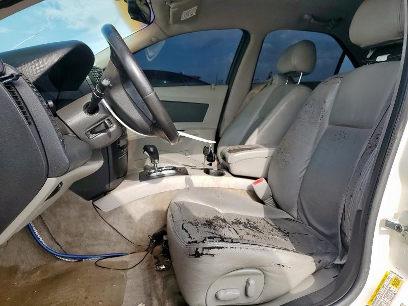 1G6DM57T060190090 - 2006 CADILLAC CTS WHITE photo 7