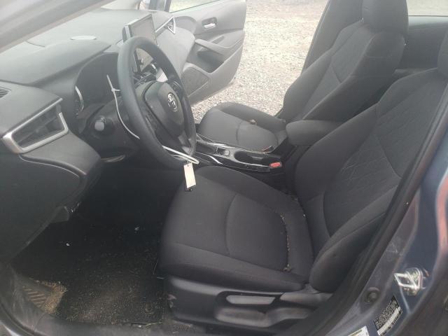 5YFEPMAE1MP204594 - 2021 TOYOTA COROLLA LE ნაცრისფერი ფოტო 7