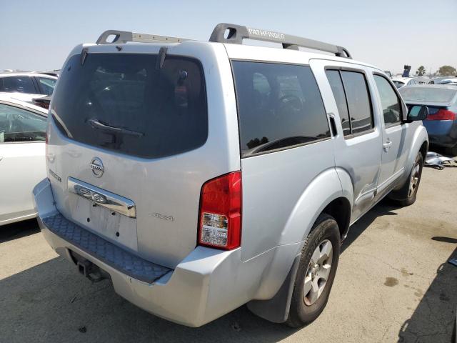 5N1AR18W35C710827 - 2005 NISSAN PATHFINDER LE SILVER photo 3