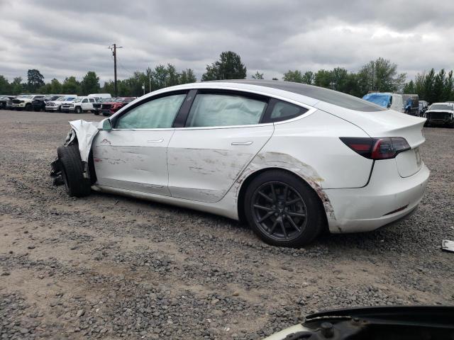 5YJ3E1EA7JF051522 - 2018 TESLA MODEL 3 Белый фото 2