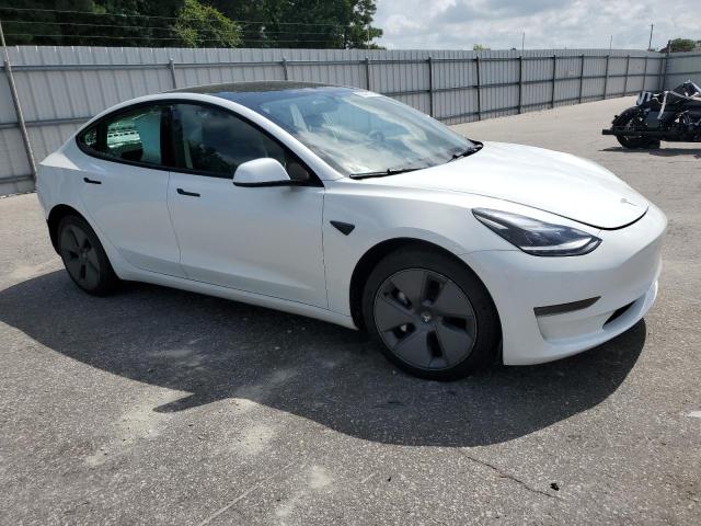 5YJ3E1EA8PF382103 - 2023 TESLA MODEL 3 WHITE photo 4