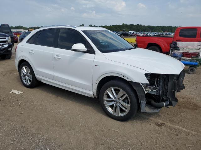 WA1ECCFS0JR019081 - 2018 AUDI Q3 PREMIUM WHITE photo 4