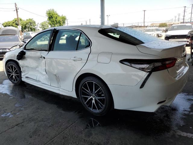 4T1G11AK0RU237784 - 2024 TOYOTA CAMRY SE NIGHT SHADE WHITE photo 2