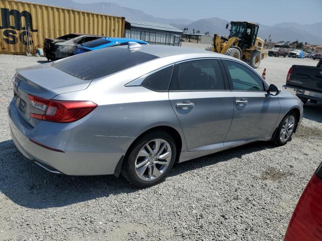 1HGCV1F18JA076292 - 2018 HONDA ACCORD LX ვერცხლისფერი ფოტო 3