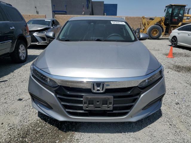 1HGCV1F18JA076292 - 2018 HONDA ACCORD LX ვერცხლისფერი ფოტო 5
