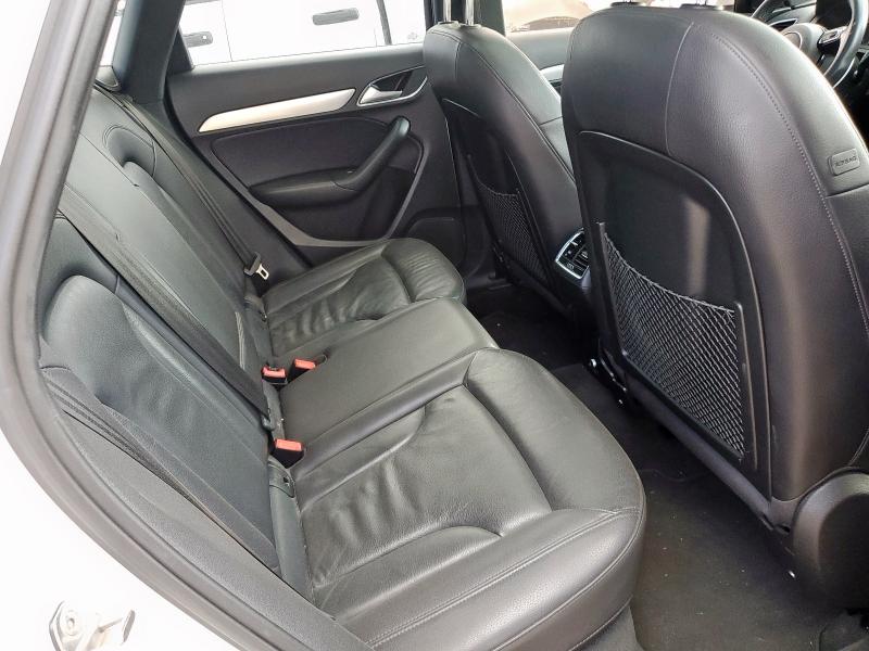 WA1BCCFS9JR006526 - 2018 AUDI Q3 PREMIUM WHITE photo 11