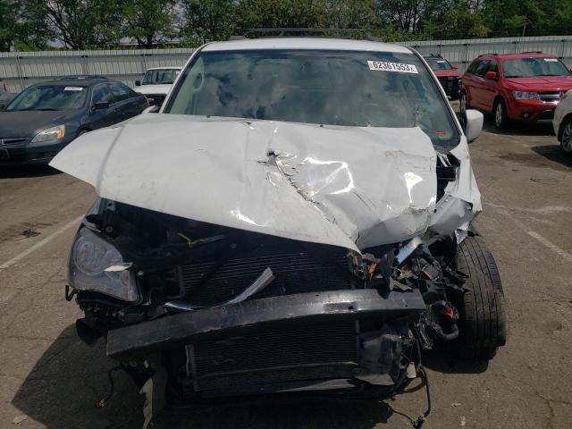 2C4RC1BG8ER295618 - 2014 CHRYSLER TOWN & COU TOURING 白色 照片 5