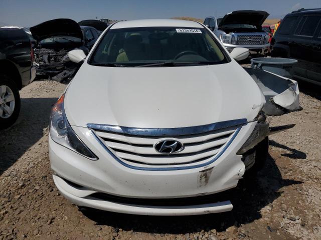 5NPEB4AC1CH345738 - 2012 HYUNDAI SONATA GLS WHITE photo 5