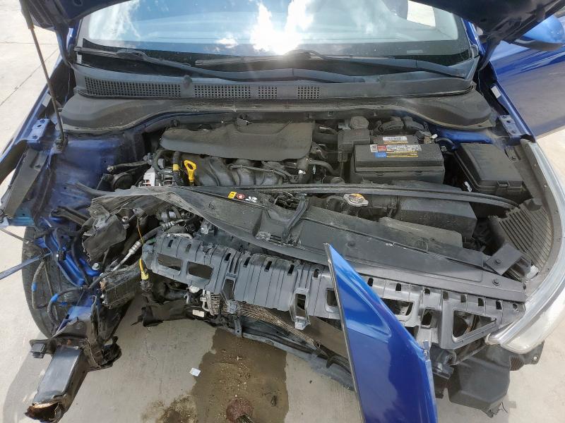 3KPC24A39JE033708 - 2018 HYUNDAI ACCENT SE Azul foto 11