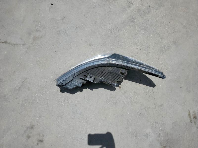 3KPC24A39JE033708 - 2018 HYUNDAI ACCENT SE Azul foto 12