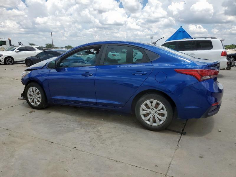 3KPC24A39JE033708 - 2018 HYUNDAI ACCENT SE Azul foto 2