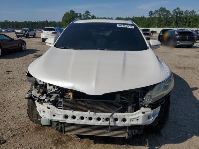 5LMCJ1A98FUJ14349 - 2015 LINCOLN MKC 白色 照片 5