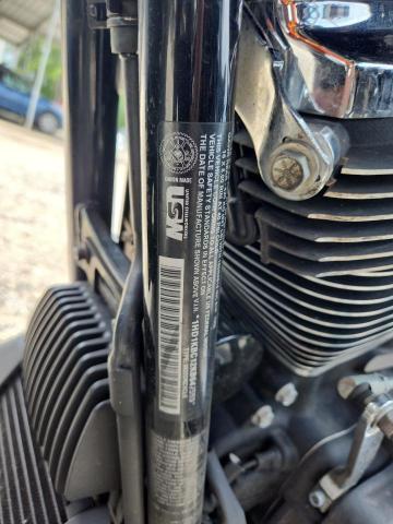 1HD1KBC12KB647553 - 2019 HARLEY-DAVIDSON FLHX 黑色 照片 9