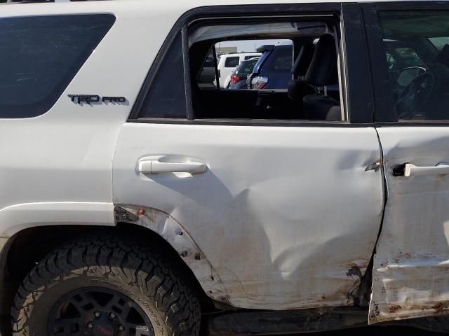 JTEBU5JR5K5645395 - 2019 TOYOTA 4RUNNER SR5/SR5 PREMIUM Beyaz fotoğraf 11