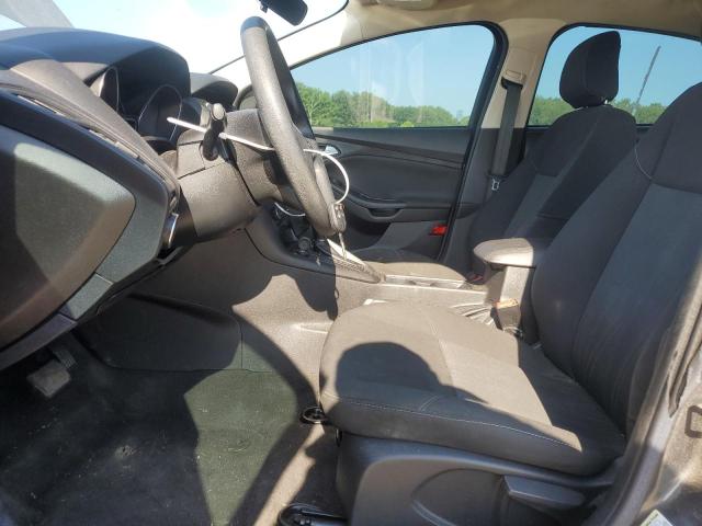 1FADP3F28JL259008 - 2018 FORD FOCUS SE 灰色 照片 7