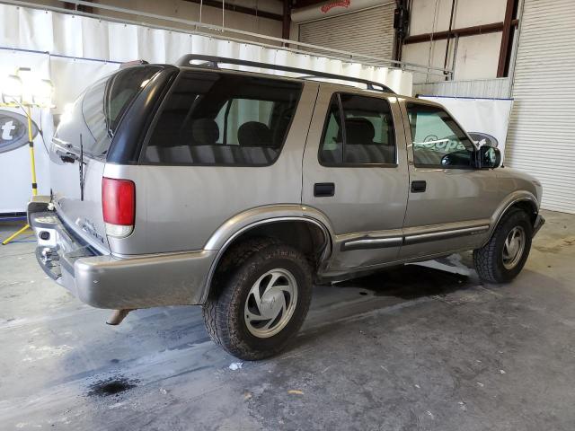 1GNDT13W51K227387 - 2001 CHEVROLET BLAZER SILVER photo 3