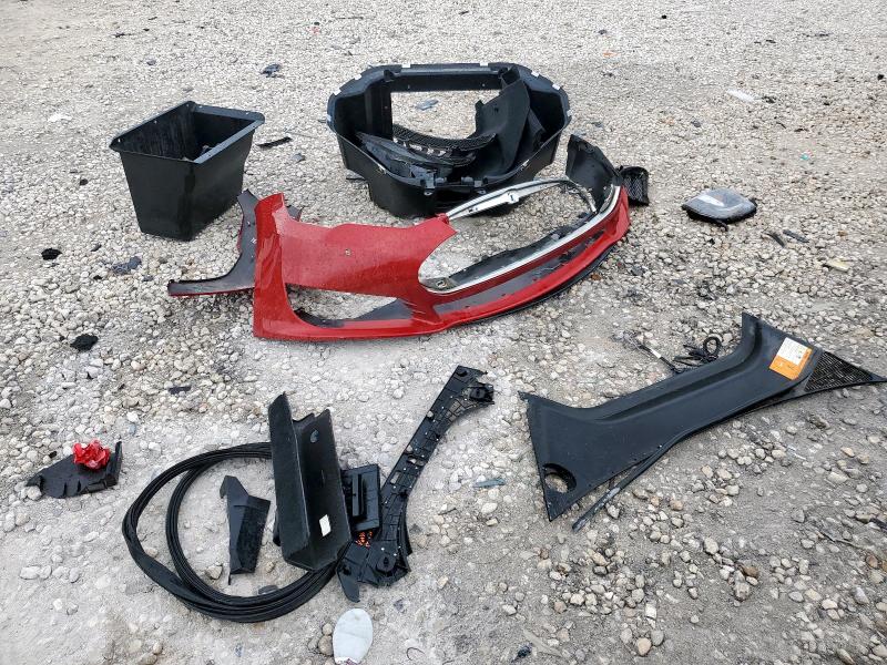 5YJSA1H11EFP43669 - 2014 TESLA MODEL S RED photo 12