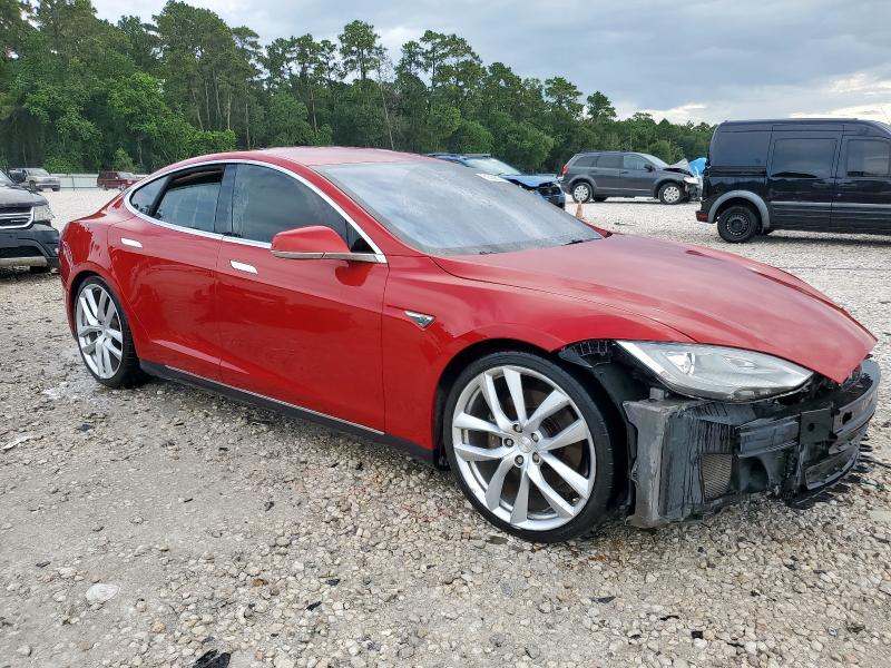 5YJSA1H11EFP43669 - 2014 TESLA MODEL S RED photo 4