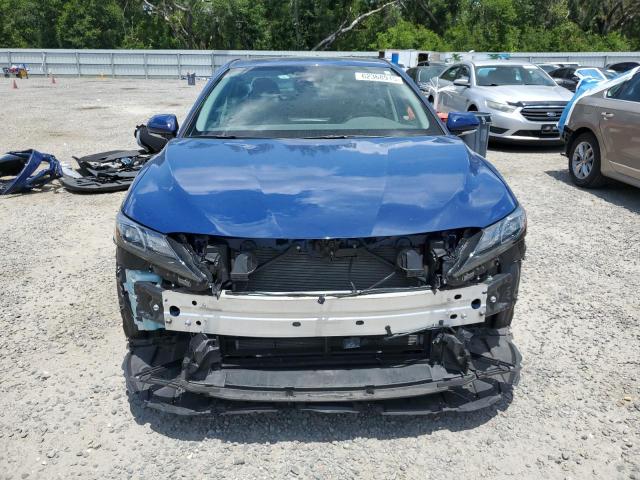 4T1S31AK7PU058076 - 2023 TOYOTA CAMRY SE NIGHT SHADE BLUE photo 5