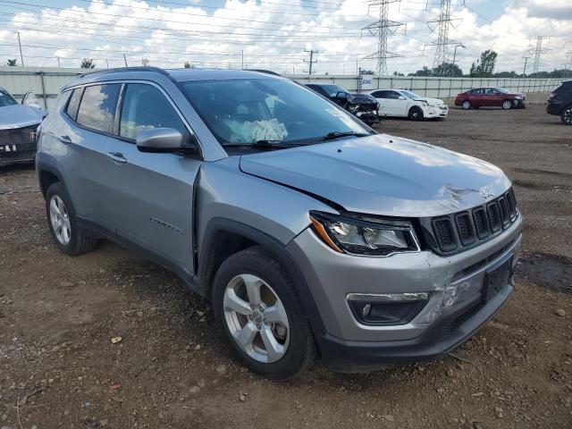 3C4NJDBB0KT689598 - 2019 JEEP COMPASS LATITUDE SILVER photo 4