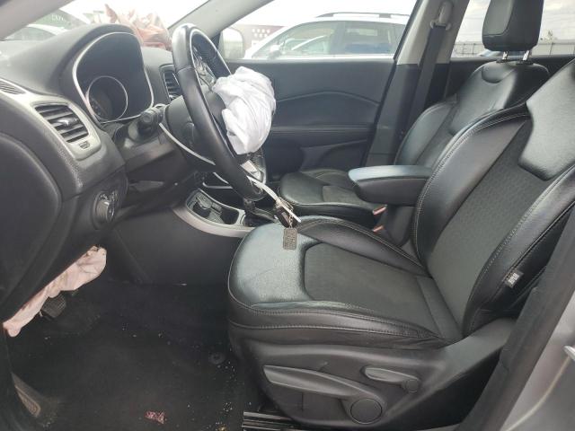 3C4NJDBB0KT689598 - 2019 JEEP COMPASS LATITUDE SILVER photo 7