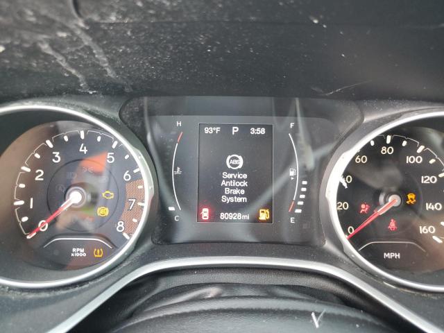 3C4NJDBB0KT689598 - 2019 JEEP COMPASS LATITUDE SILVER photo 9