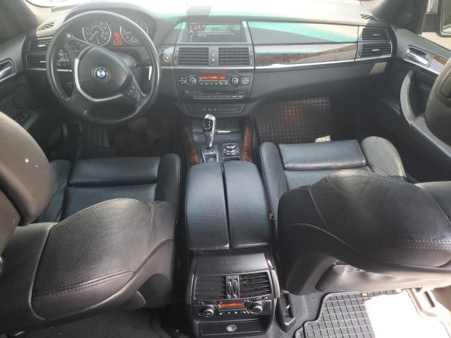 5UXFE8C55AL310404 - 2010 BMW X5 XDRIVE48I Srebrny zdjęcie 8