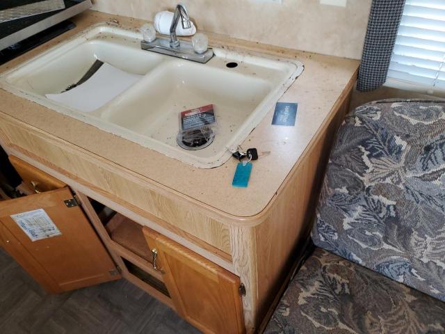 4YDT27B2537309745 - 2003 KEYSTONE HORNET WHITE photo 8