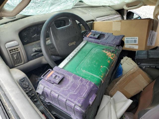 1J4GW48S52C319609 - 2002 JEEP GRAND CHEROKEE LAREDO WHITE photo 8