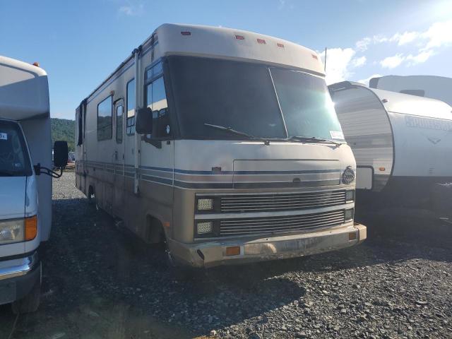 1GBKP37W3J3338996 - 1988 CHEVROLET WINNEBAGO TAN photo 1