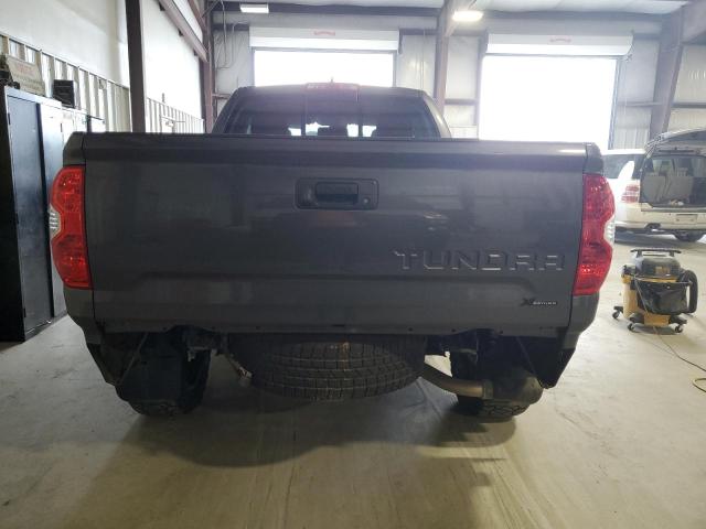 5TFRY5F16LX268690 - 2020 TOYOTA TUNDRA DOUBLE CAB SR/SR5 GRAY photo 6