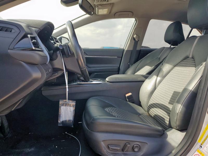 4T1B11HK0KU733139 - 2019 TOYOTA CAMRY L ვერცხლისფერი ფოტო 7