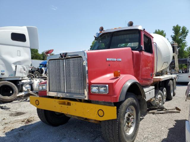 5KKHAEDEX6PW65165 - 2006 WESTERN STAR/AUTO CAR CONVENTION 4900FA RED photo 2