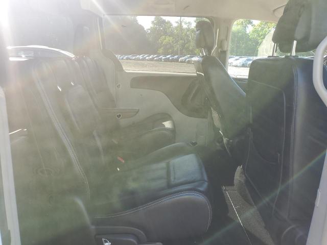 2C4RC1BG0CR346302 - 2012 CHRYSLER TOWN & COU TOURING WHITE photo 11