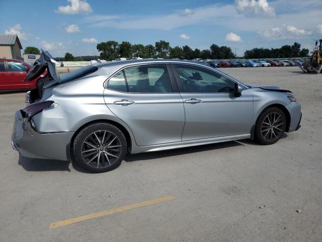 4T1S11AKXPU099307 - 2023 TOYOTA CAMRY SE NIGHT SHADE SILVER photo 3