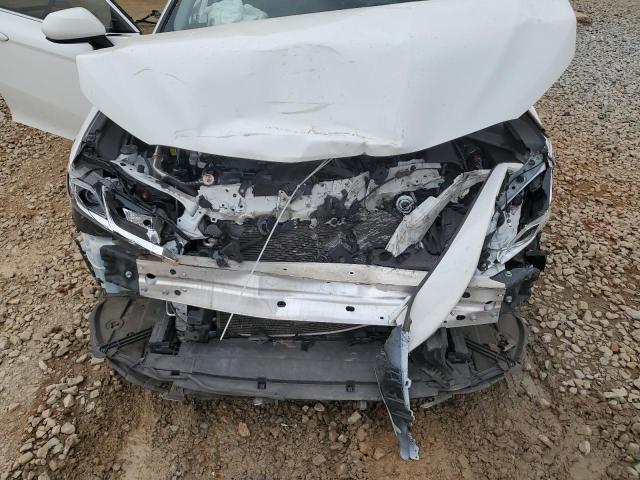 4T1G11AK2LU501207 - 2020 TOYOTA CAMRY SE WHITE photo 11