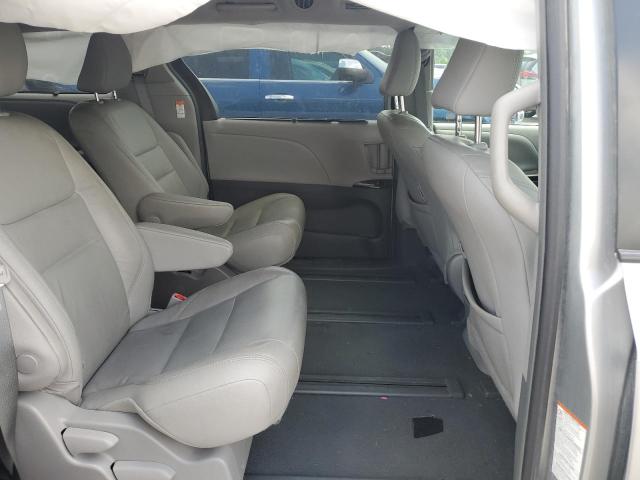 5TDDZ3DC9KS218127 - 2019 TOYOTA SIENNA XLE Gris foto 11