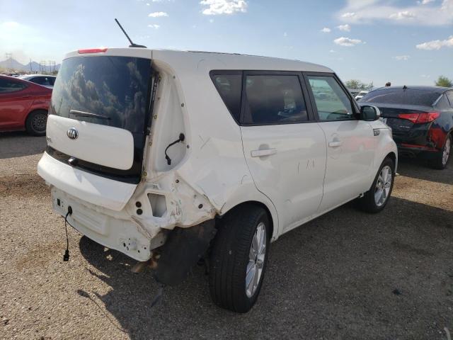 KNDJP3A50K7666751 - 2019 KIA SOUL + WHITE photo 3