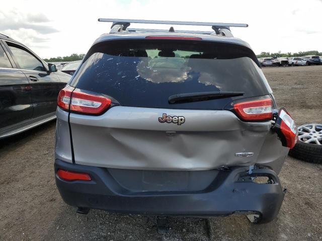 1C4PJLCB2HW534930 - 2017 JEEP CHEROKEE LATITUDE SILVER photo 6