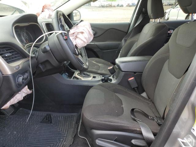 1C4PJLCB2HW534930 - 2017 JEEP CHEROKEE LATITUDE SILVER photo 7