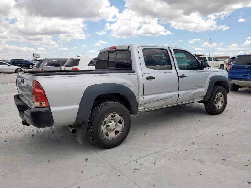 5TFJU4GN3DX047926 - 2013 TOYOTA TACOMA DOUBLE CAB PRERUNNER SILVER photo 3